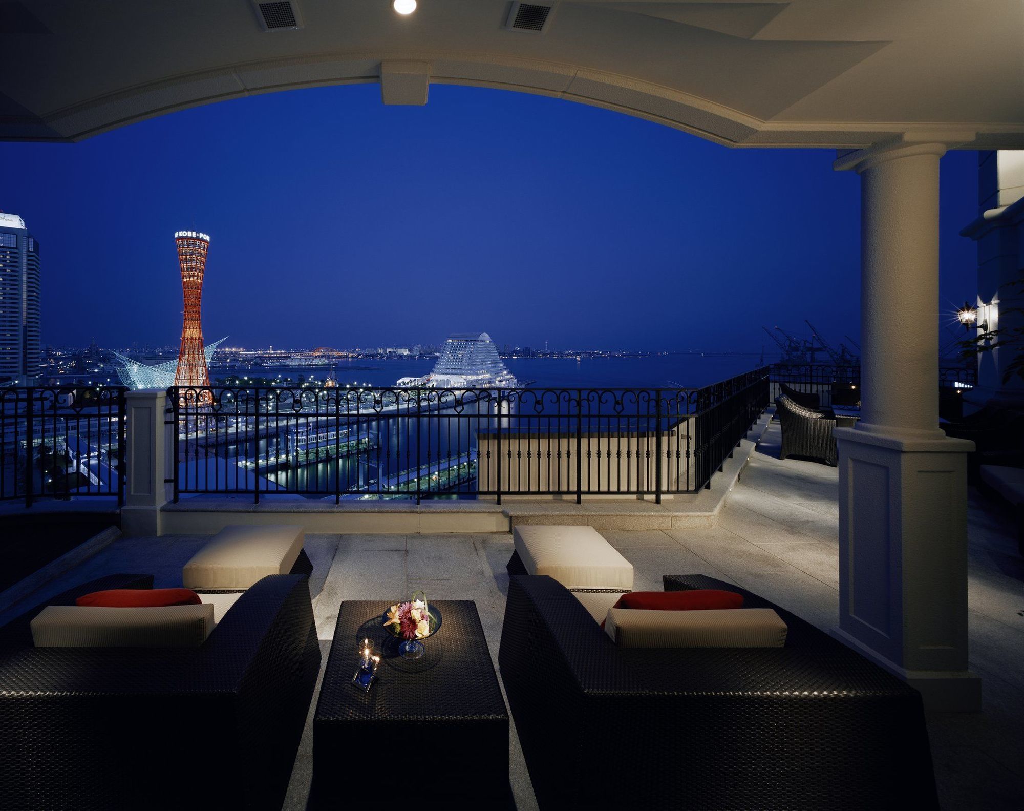 Hotel La Suite Kobe Harborland Amenities photo