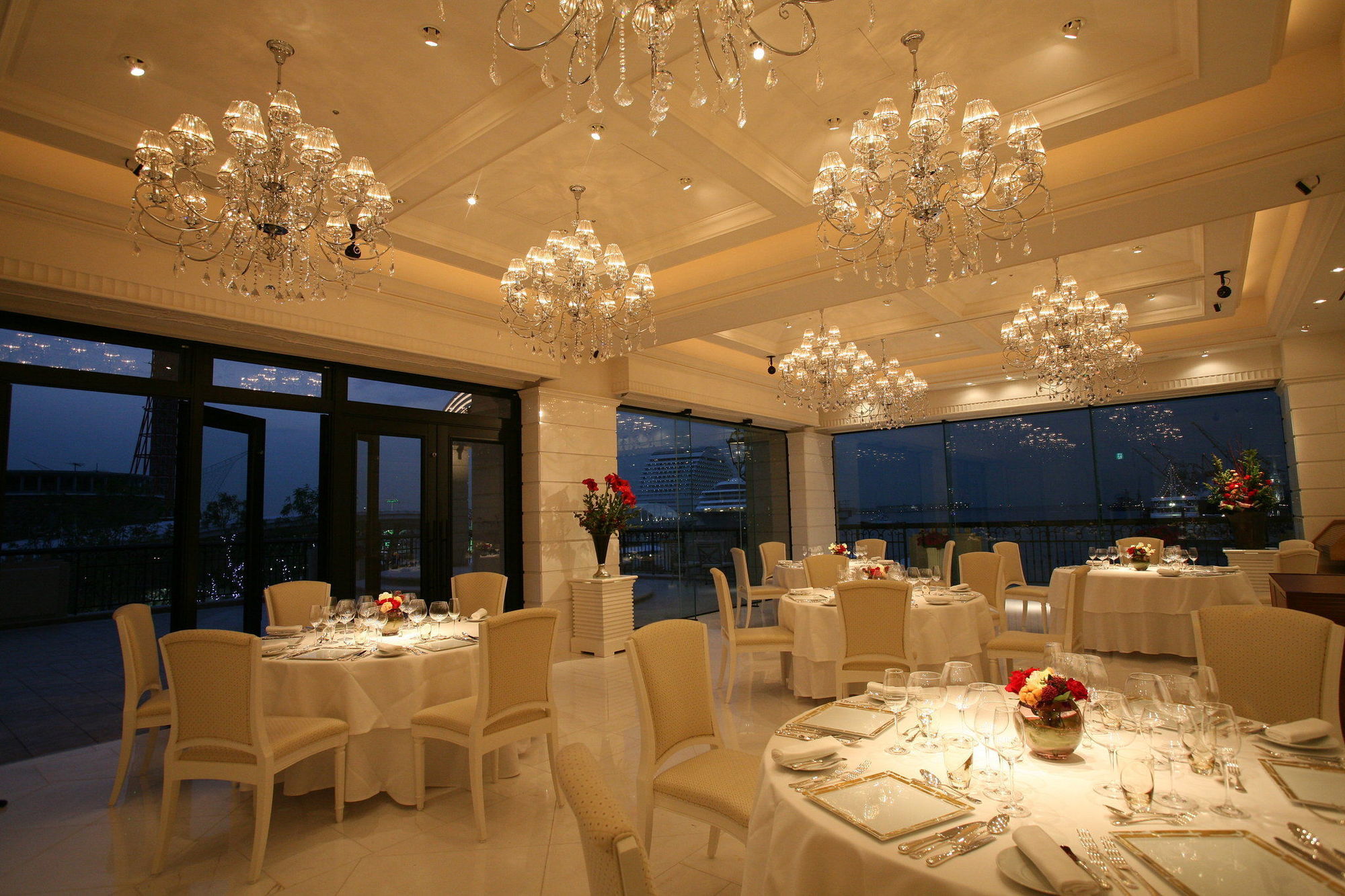 Hotel La Suite Kobe Harborland Restaurant photo